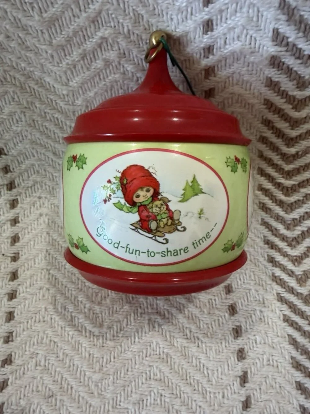 1983 Hallmark Muffin Friendship Musical Ornament Wind Up QMB9047 Works Box